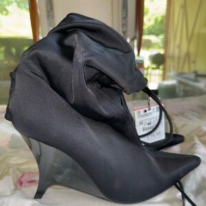 Zara Black satin heeled boots